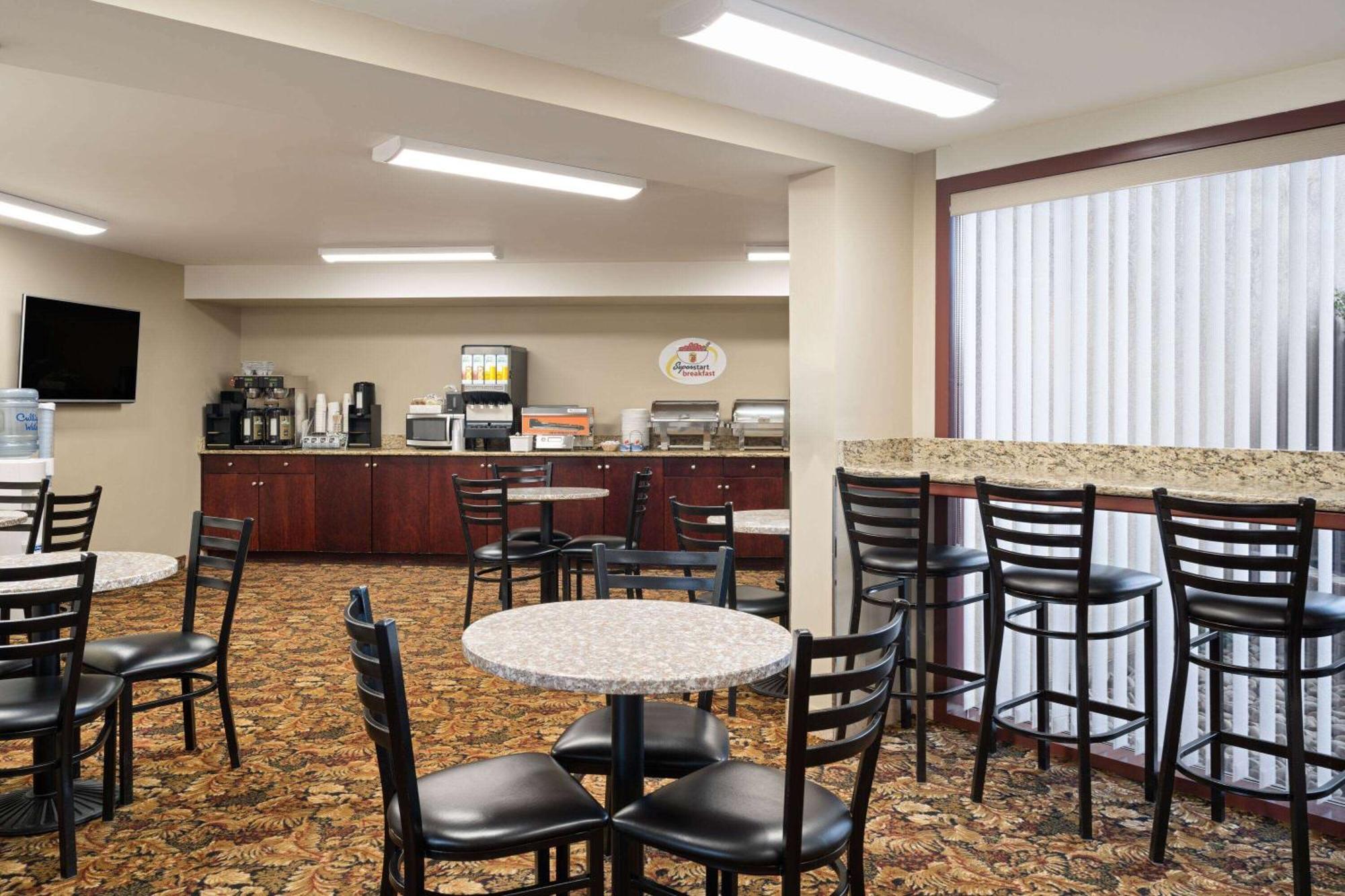 Super 8 By Wyndham Sherwood Park/Edmonton Area Zewnętrze zdjęcie