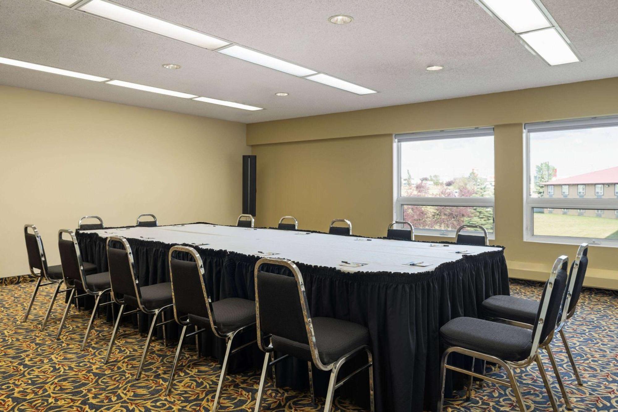 Super 8 By Wyndham Sherwood Park/Edmonton Area Zewnętrze zdjęcie