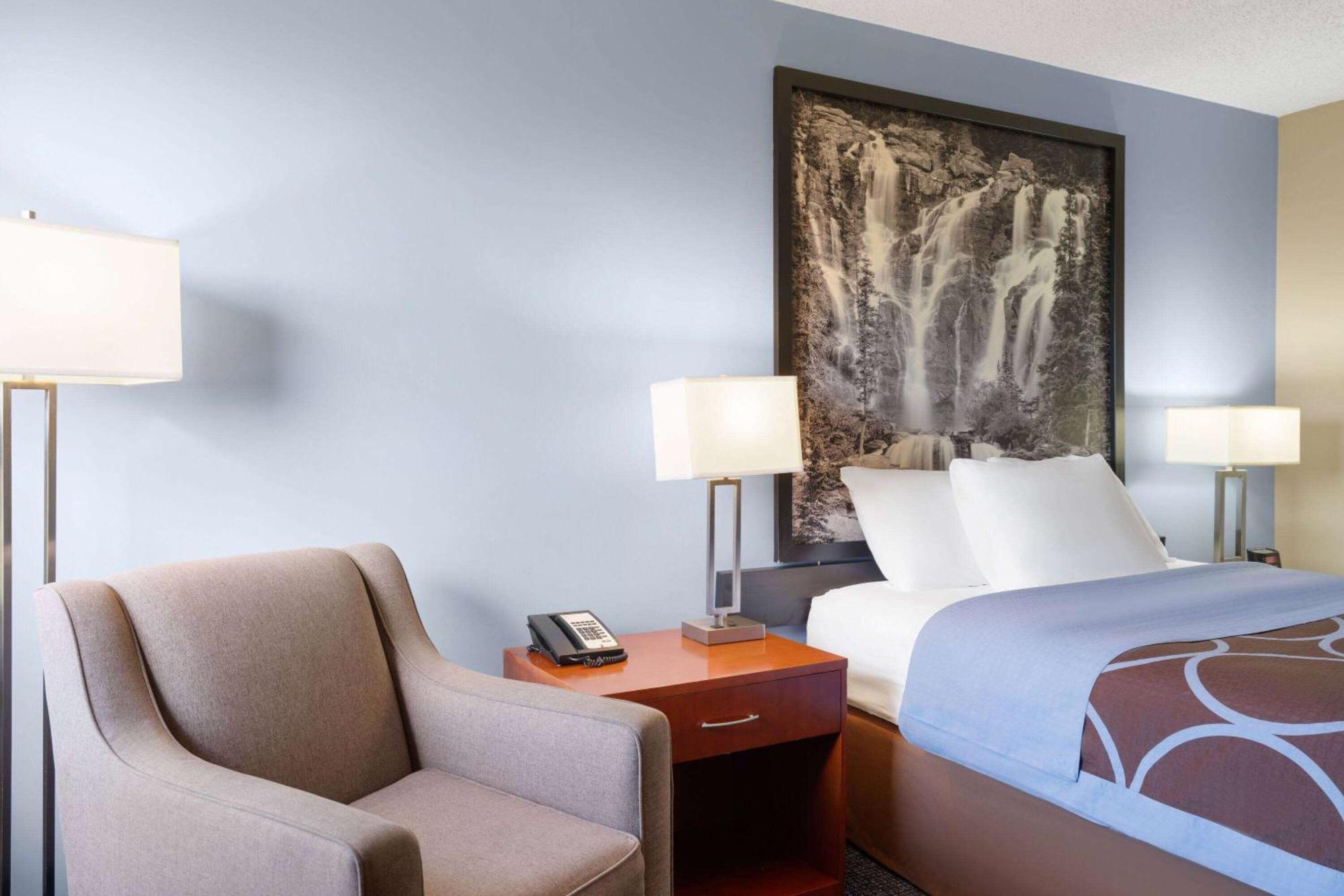 Super 8 By Wyndham Sherwood Park/Edmonton Area Zewnętrze zdjęcie